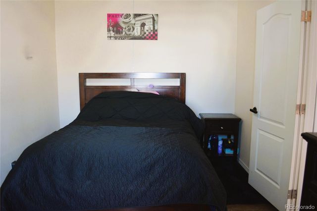 304 Barnard Court, Longmont, CO 80501