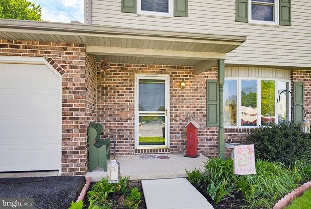 117 S 2ND ST, Denver, PA 17517