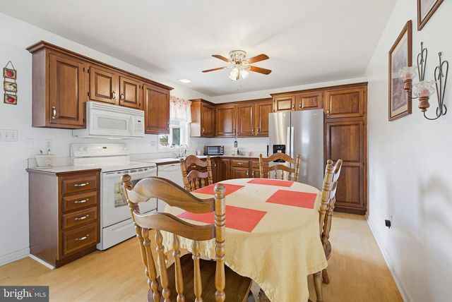117 S 2ND ST, Denver, PA 17517