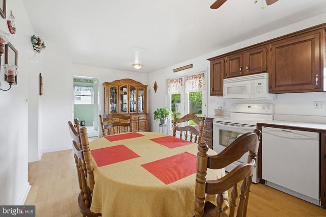 117 S 2ND ST, Denver, PA 17517