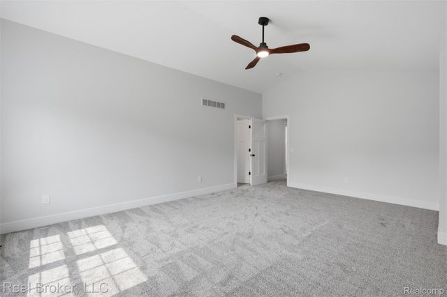 9400 Roland Drive, Hamburg Township, MI 48116