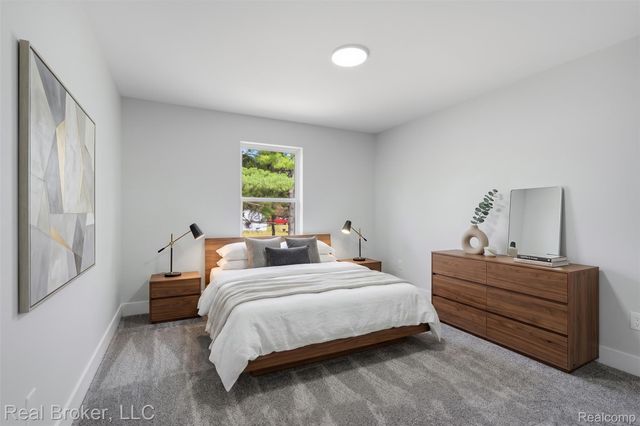 9400 Roland Drive, Hamburg Township, MI 48116