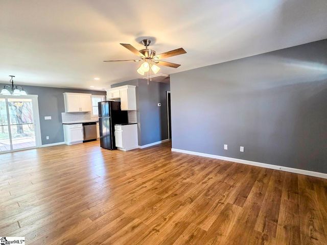 103 Blossom Branch Extension, Piedmont, SC 29673