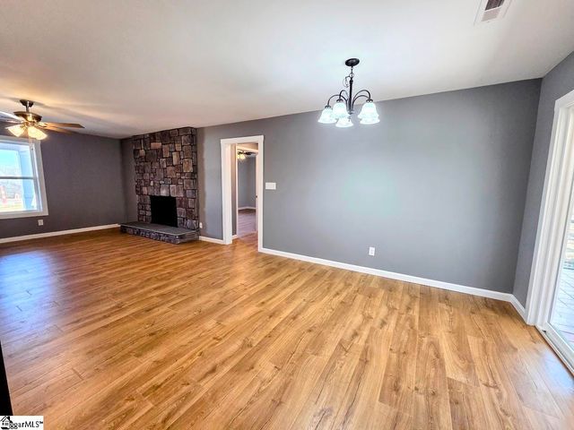 103 Blossom Branch Extension, Piedmont, SC 29673