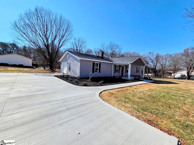 103 Blossom Branch Extension, Piedmont, SC 29673