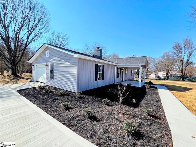 103 Blossom Branch Extension, Piedmont, SC 29673