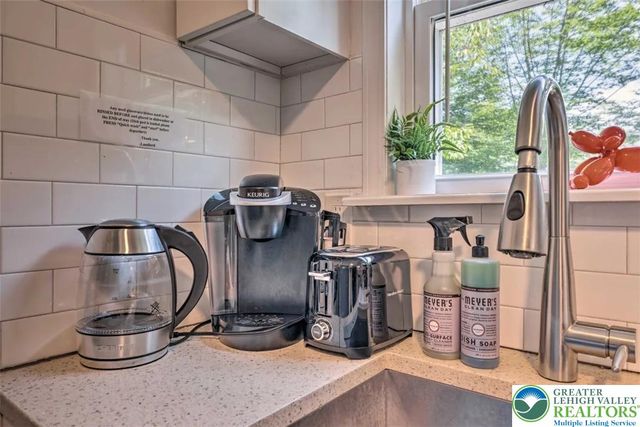 9253 Westwood Drive, Coolbaugh Twp, PA 18466
