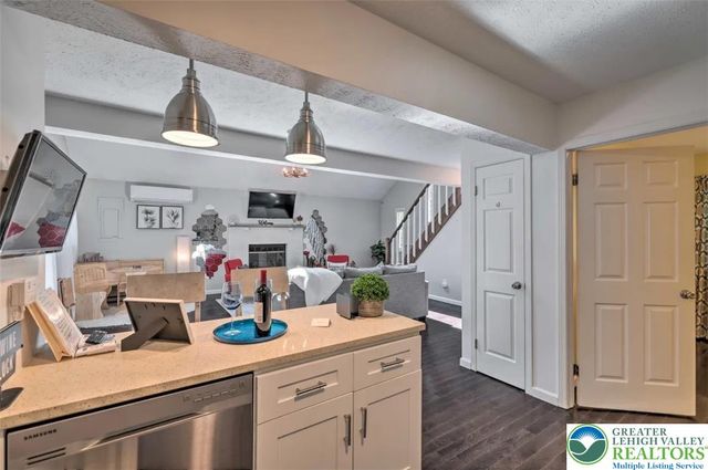 9253 Westwood Drive, Coolbaugh Twp, PA 18466