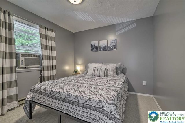 9253 Westwood Drive, Coolbaugh Twp, PA 18466