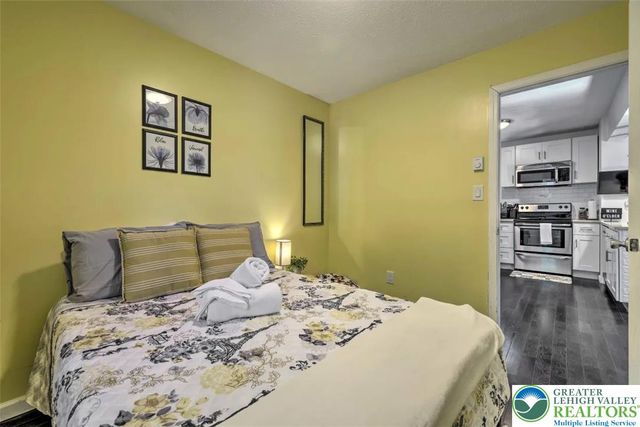 9253 Westwood Drive, Coolbaugh Twp, PA 18466
