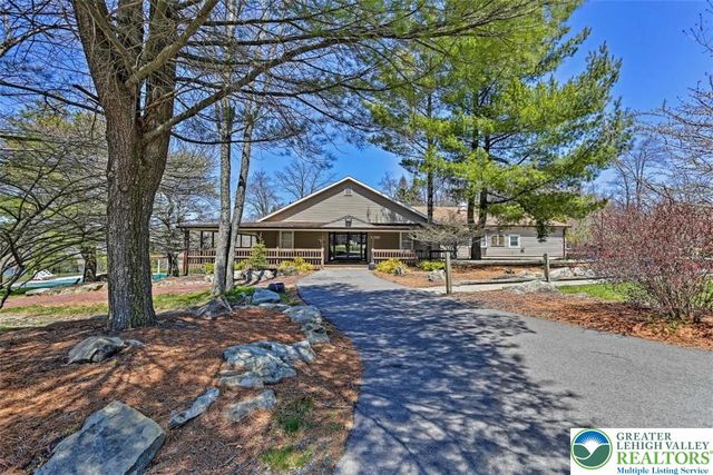 9253 Westwood Drive, Coolbaugh Twp, PA 18466