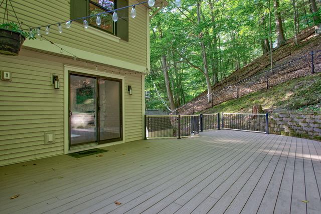 401 Stickney Ridge Road, Grand Haven City, MI 49417