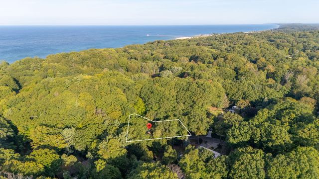 401 Stickney Ridge Road, Grand Haven City, MI 49417
