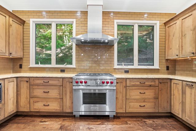 401 Stickney Ridge Road, Grand Haven City, MI 49417