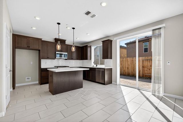 4738 Cantrell Dr, Folsom, CA 95630