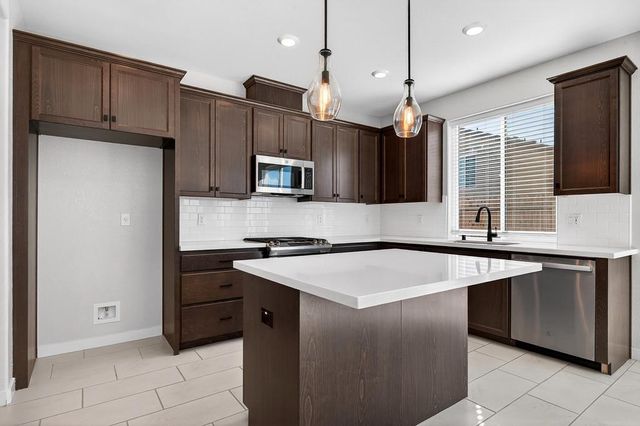 4738 Cantrell Dr, Folsom, CA 95630