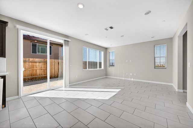 4738 Cantrell Dr, Folsom, CA 95630