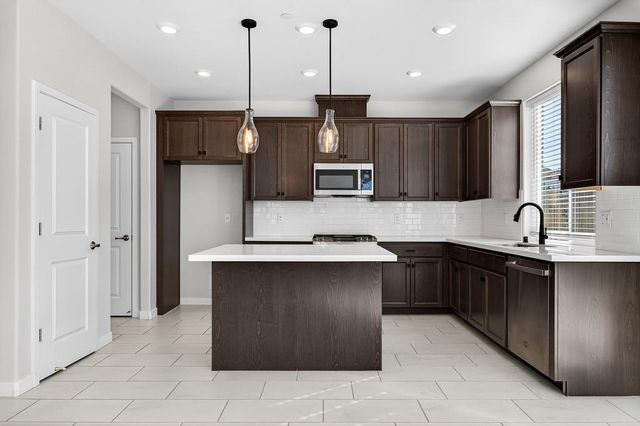 4738 Cantrell Dr, Folsom, CA 95630