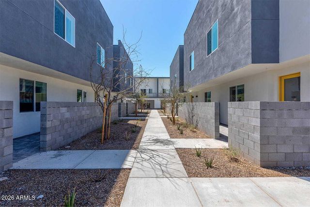 3232 N 20th Street 119, Phoenix, AZ 85016