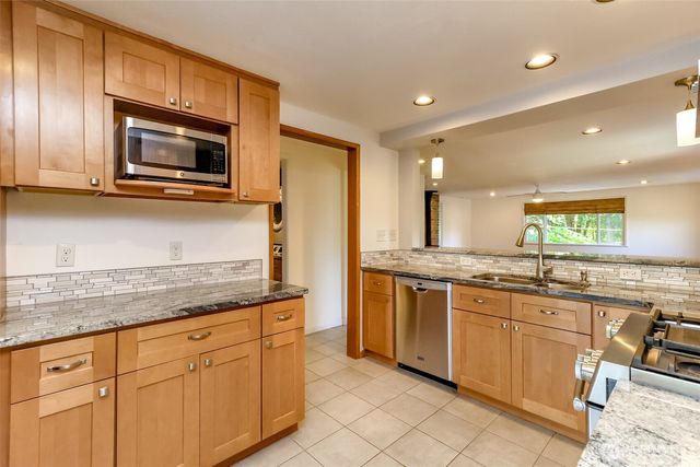 4430 John Luhr Road NE, Olympia, WA 98516