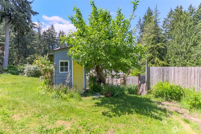 4430 John Luhr Road NE, Olympia, WA 98516