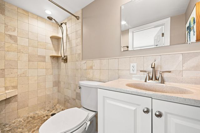 140 NE 28TH Avenue 602, Pompano Beach, FL 33062