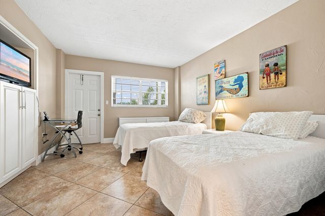 140 NE 28TH Avenue 602, Pompano Beach, FL 33062