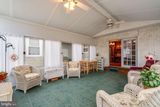 508 OAK GROVE DR, Lancaster, PA 17601