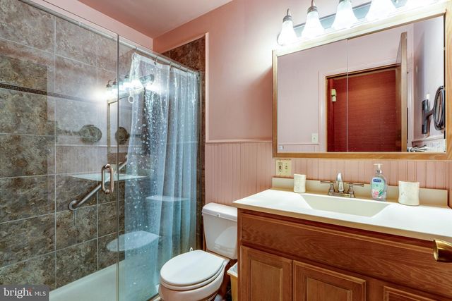 508 OAK GROVE DR, Lancaster, PA 17601