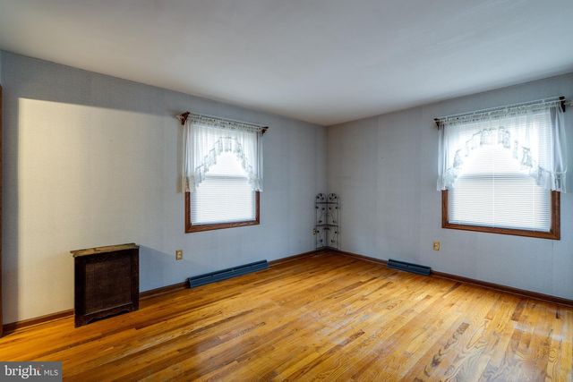 508 OAK GROVE DR, Lancaster, PA 17601