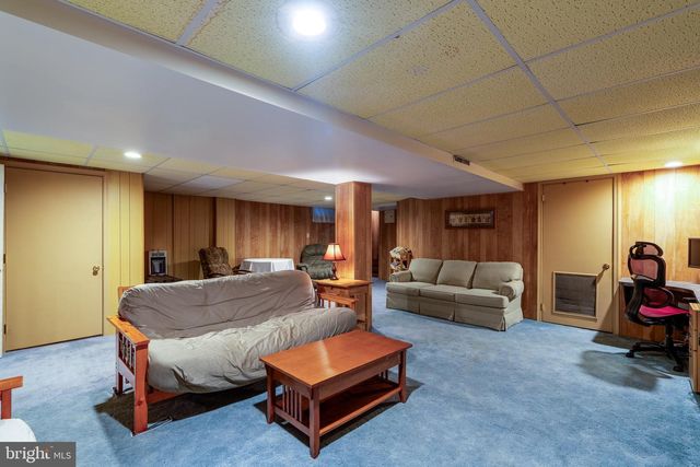 508 OAK GROVE DR, Lancaster, PA 17601