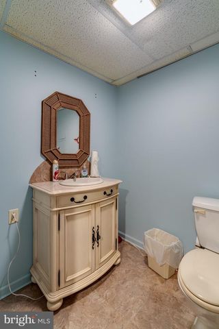 508 OAK GROVE DR, Lancaster, PA 17601