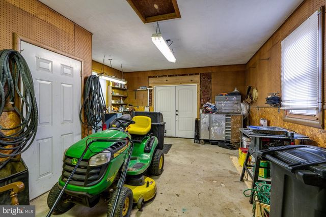 508 OAK GROVE DR, Lancaster, PA 17601