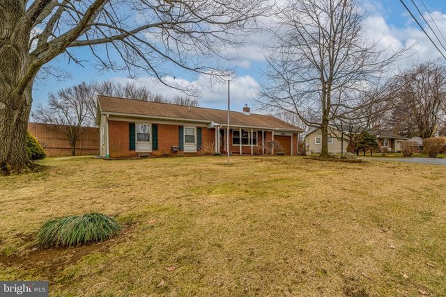 508 OAK GROVE DR, Lancaster, PA 17601