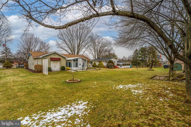 508 OAK GROVE DR, Lancaster, PA 17601