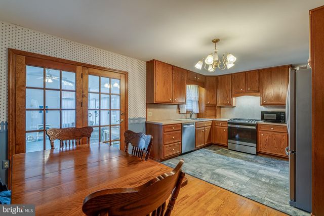 508 OAK GROVE DR, Lancaster, PA 17601