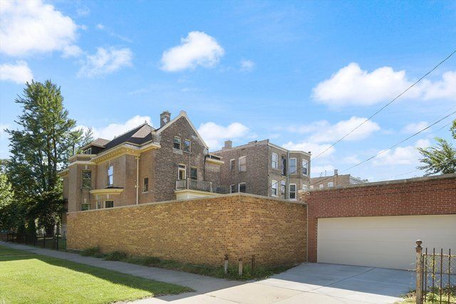 1036 W Garfield Boulevard, Chicago, IL 60609