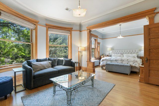 1036 W Garfield Boulevard, Chicago, IL 60609
