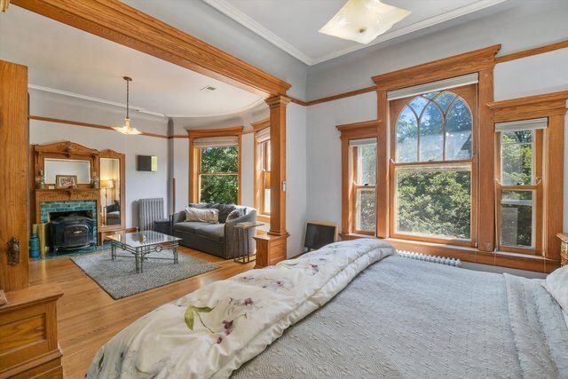1036 W Garfield Boulevard, Chicago, IL 60609