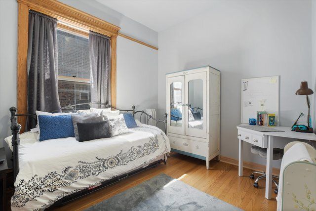 1036 W Garfield Boulevard, Chicago, IL 60609