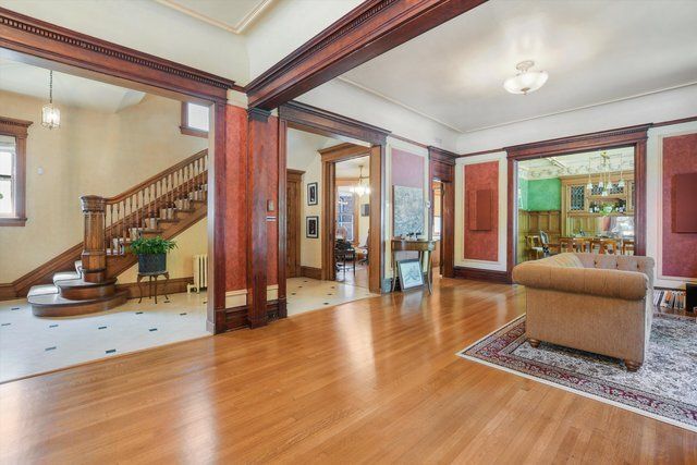 1036 W Garfield Boulevard, Chicago, IL 60609