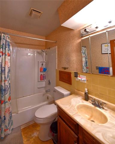 8000 Riverview Avenue, Kansas City, KS 66112