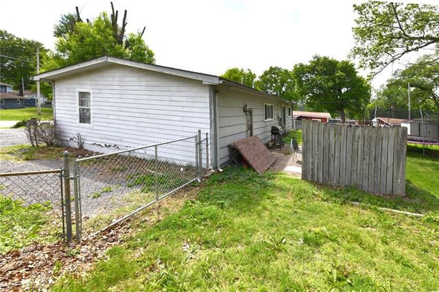 8000 Riverview Avenue, Kansas City, KS 66112