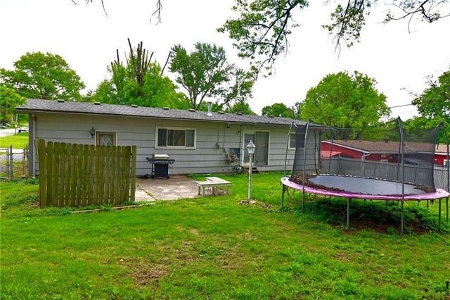 8000 Riverview Avenue, Kansas City, KS 66112