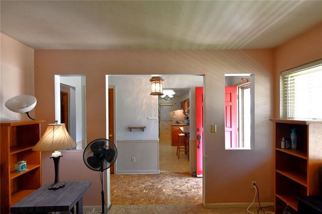 8000 Riverview Avenue, Kansas City, KS 66112