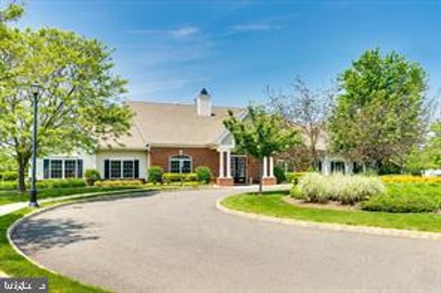 75 MEADOWLARK DR, Hamilton, NJ 08690