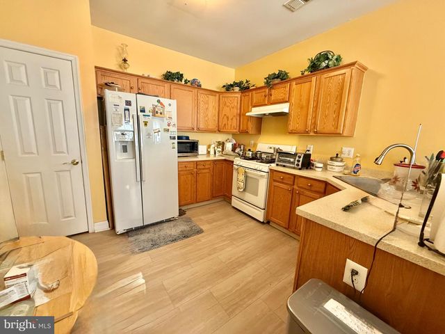 75 MEADOWLARK DR, Hamilton, NJ 08690