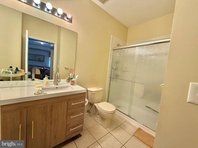 75 MEADOWLARK DR, Hamilton, NJ 08690