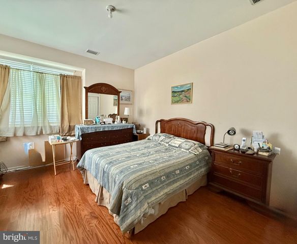 75 MEADOWLARK DR, Hamilton, NJ 08690