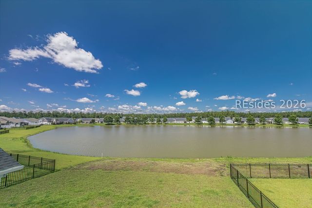 327 Fort Sullivan Dr, Ridgeland, SC 29936